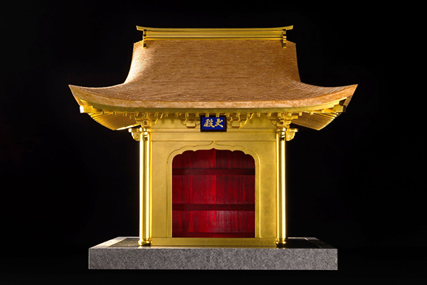 【猫殿】揮毫|京都仁和寺「金の犬殿・銅の犬殿展」にて|書道家藤井碧峰