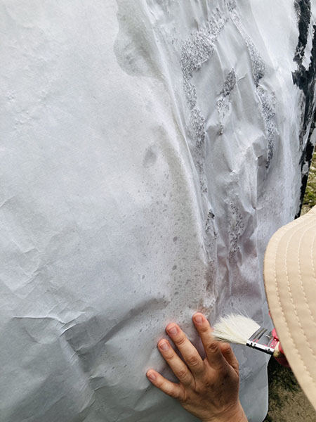 石碑の拓本をとりました｜【藤井繁雄展】の模様｜中野公民館まつり