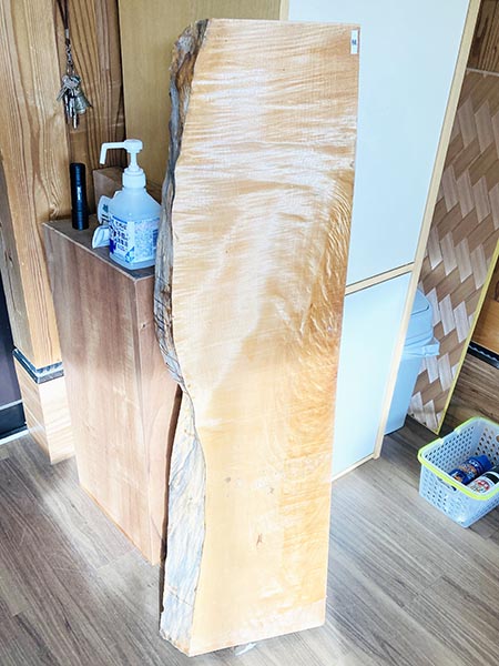 書道家の手書きオーダーメイド表札【楓(カエデ)縮杢】|天然銘木表札|書道家藤井碧峰