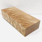 書道家の手書きオーダーメイド表札【楓(カエデ)縮杢】|天然銘木表札|書道家藤井碧峰