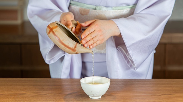 【神楽坂 喫茶処 富士茶屋】題字揮毫|書道家藤井碧峰|富士宮焼きそば・日本茶・日本酒